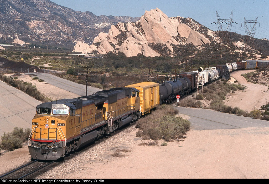 UP 9379 West on Cajon Pass